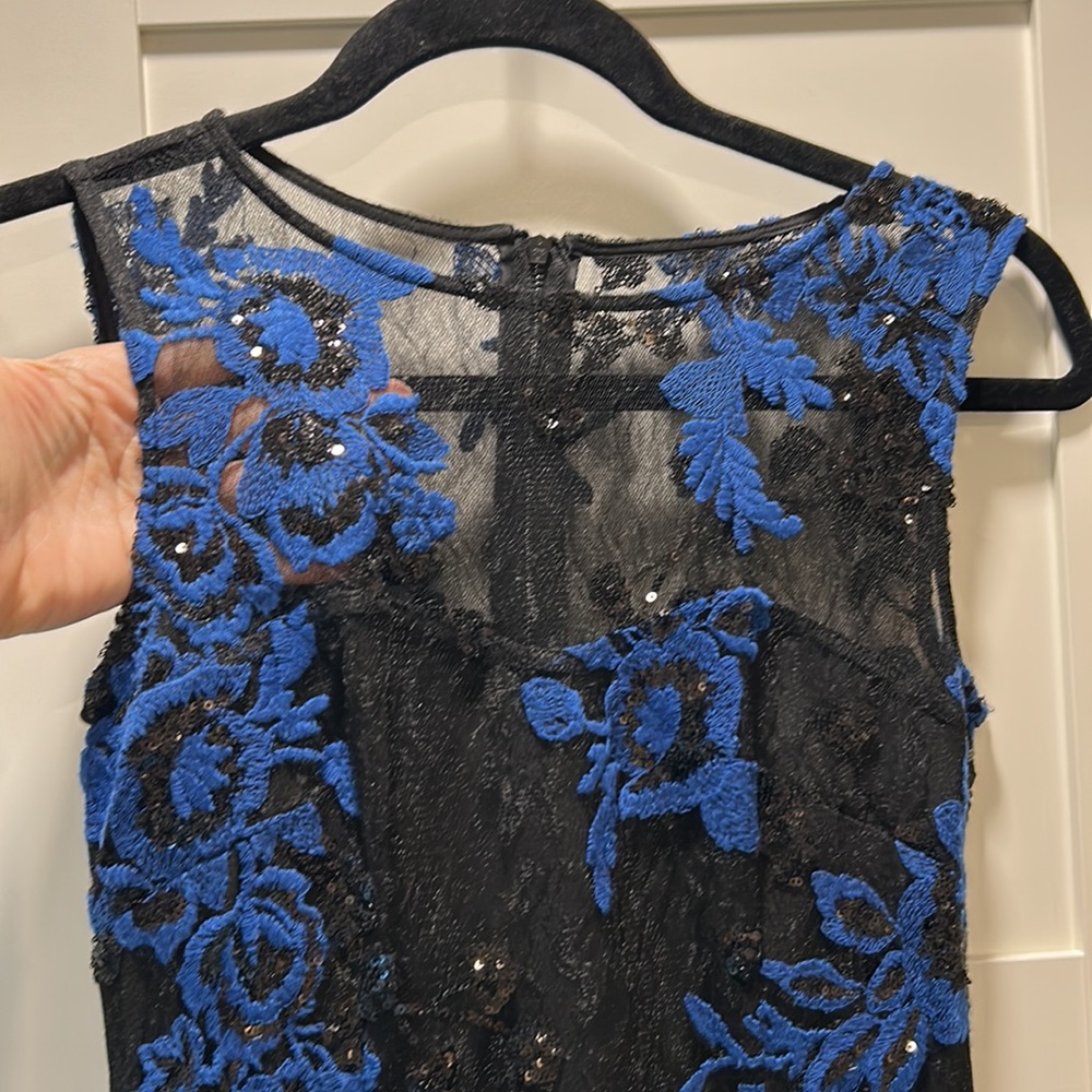 Karl Lagerfeld Paris Blue & Black floral sequin gown - Picture 5 of 8